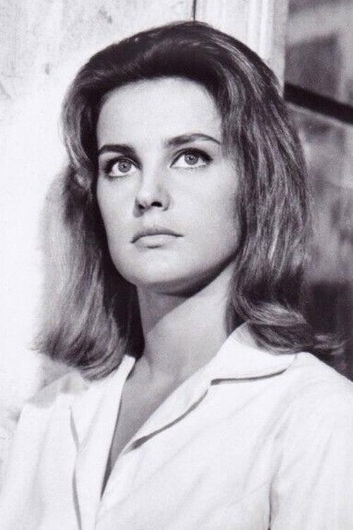 Špela Rozin as Mila