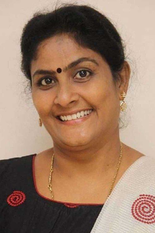 Sujatha Sivakumar as Kulanadaivelu's Mother