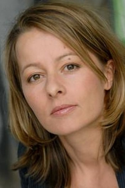 Regine Seidler as Resi