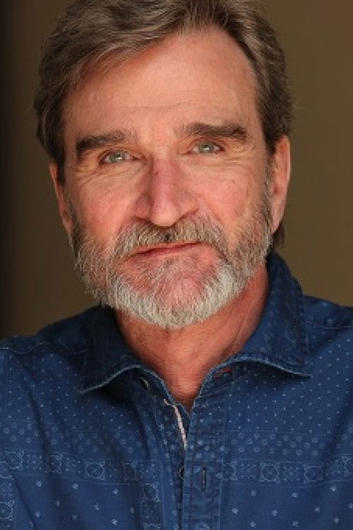 Roberto Arduin as Sr. Reinaldo