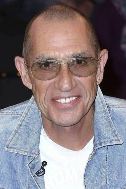 Stephan Remmler as General Weingarten