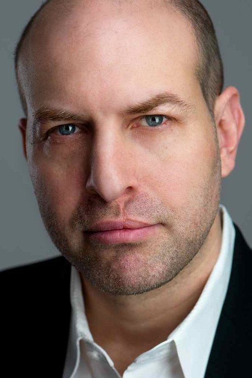 Gregory Konow as Joe Holman