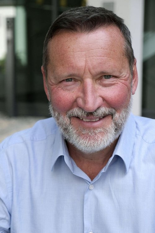 Walter Schuster as Xaver Brandt