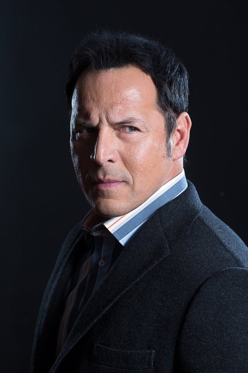 Hector Echavarria as Diego Carter