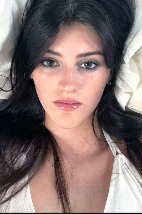 Sofia Leuchter as Theatre Girlfriend ( extra )