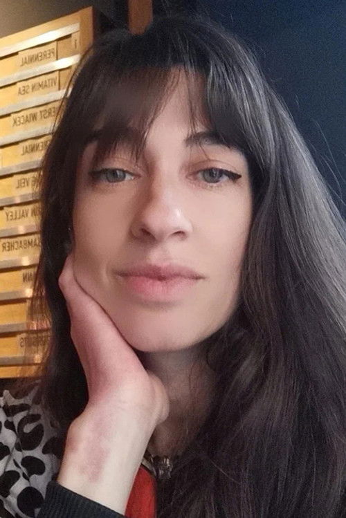 Μυρτώ Κουλουρίδη as Nurse