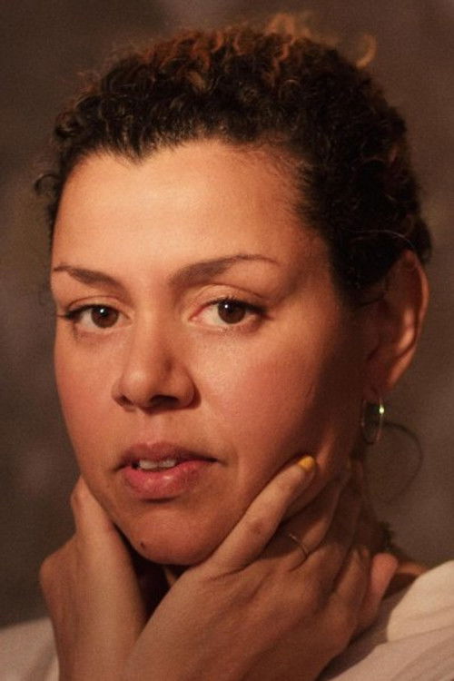 Hazel Watt as Advokat