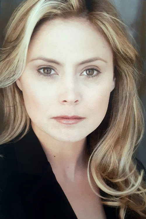 Deena-Marie Consiglio as Mary Lou