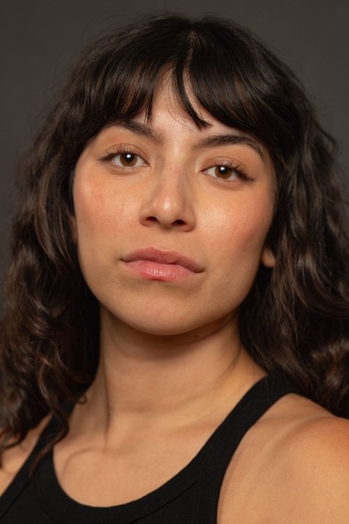 Isabella Bobadilla as Hope