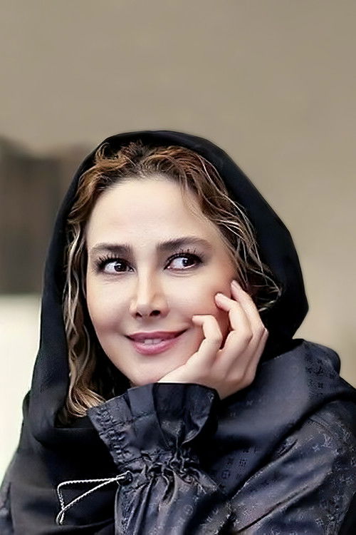 Anahita Ne'mati as Mahtab