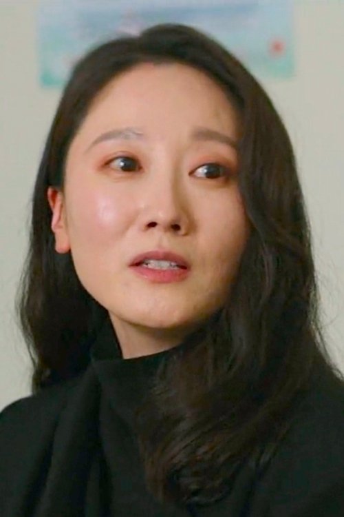 Lee Eun-joo as Doctor