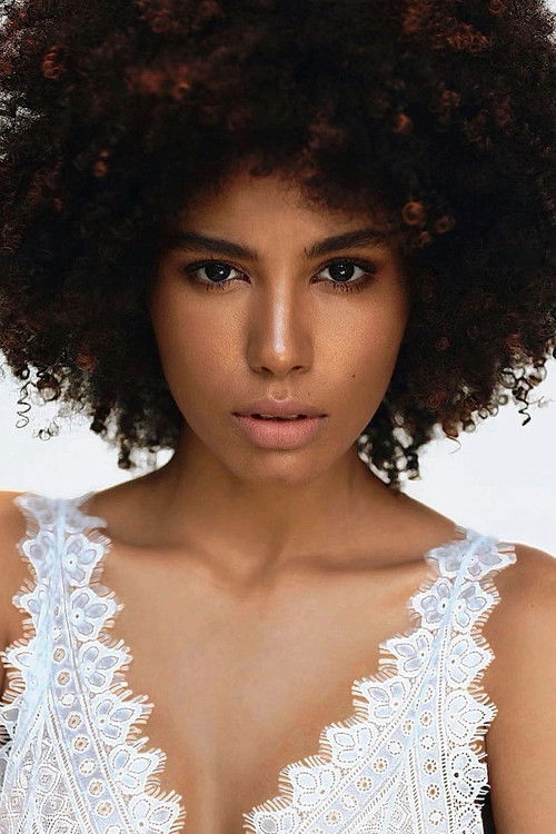 Lenita Oliver as Maria