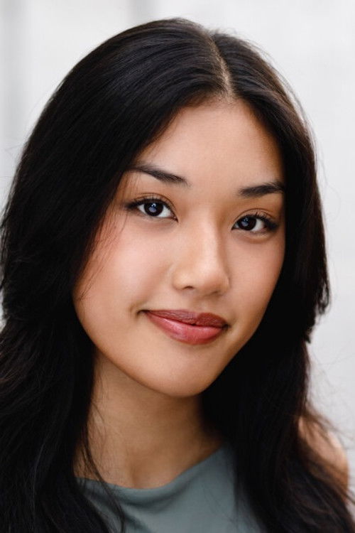 Alyssa Wong as Sophia