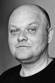 Michal Kosakowski as Extra in theater