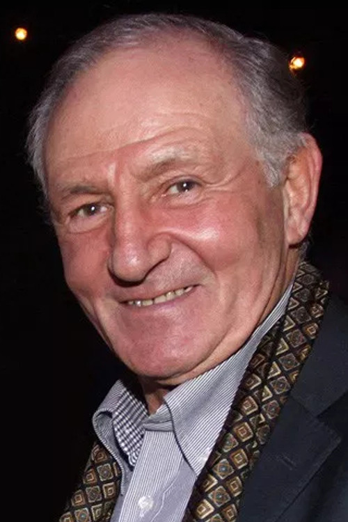 Alexis Gruss as Monsieur Loyal