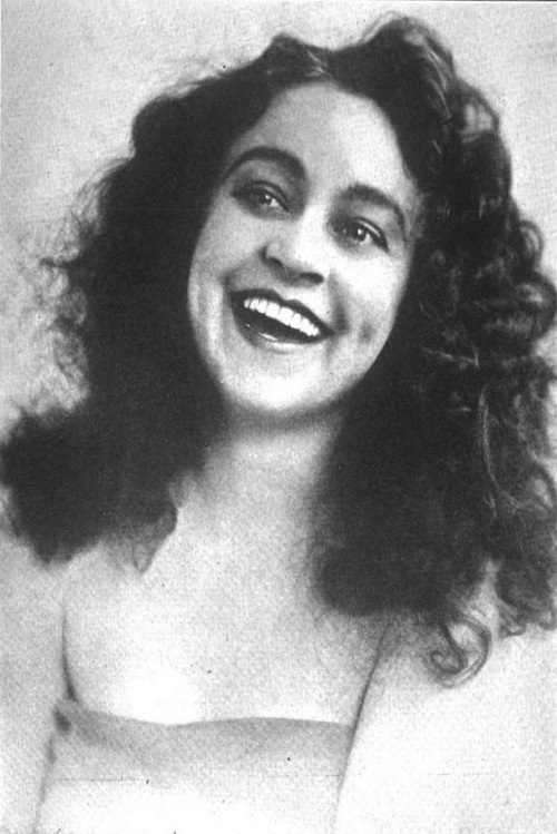 Valentine Grant as Jean MacGregor