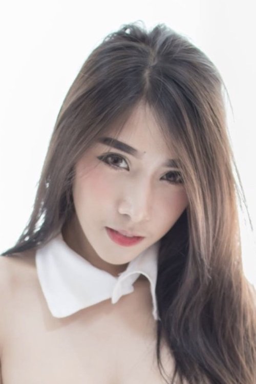 Walaipech Link Khunthira as Housekeeper