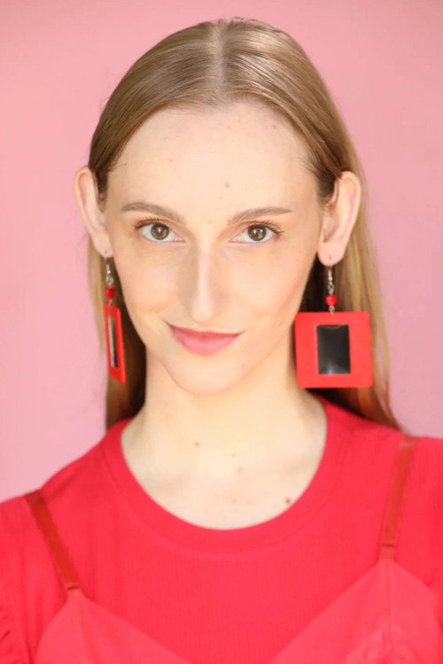 Sarah Kylie as Maude