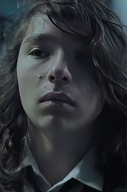 Milo Riquart as Ami de Leon