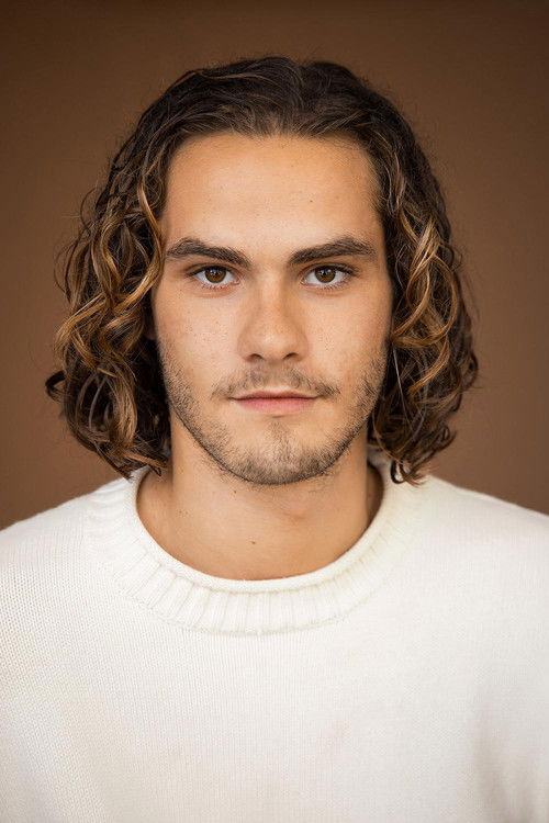 Francisco Monteiro Lopes as Guilherme