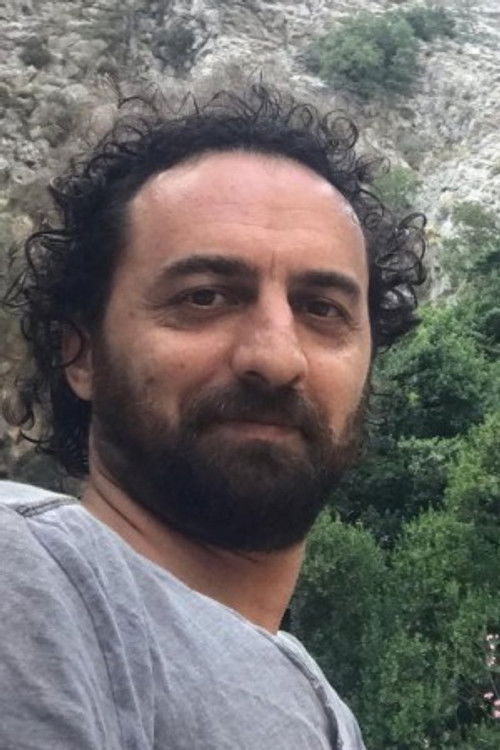 Sait Çataldaş as Azmi (Voice)