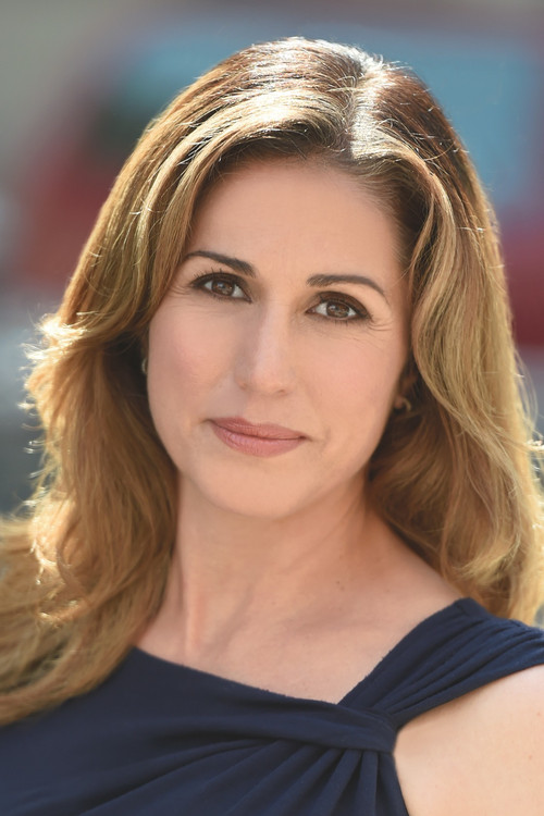 Monica Trombetta as Lisa