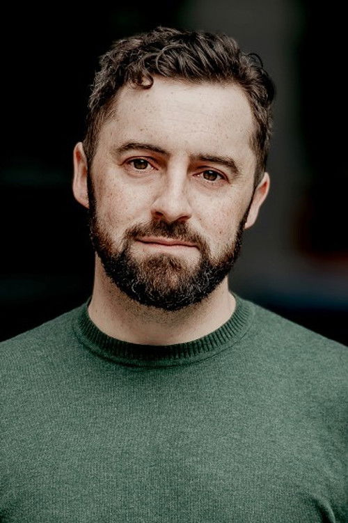 Thomas Finnegan as Barry Cole
