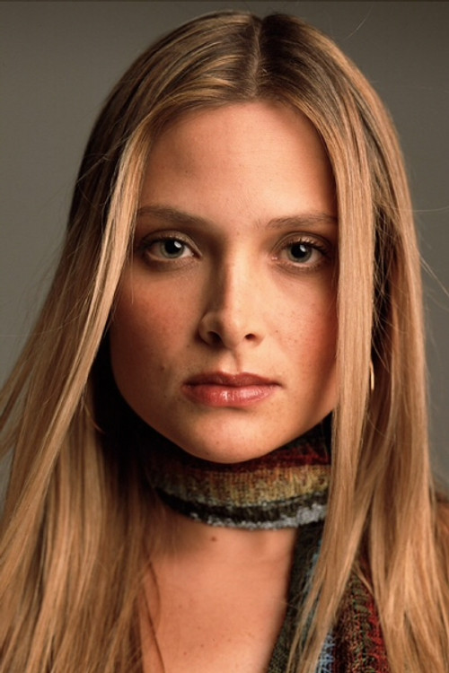 Nicole as Vanessa Voss