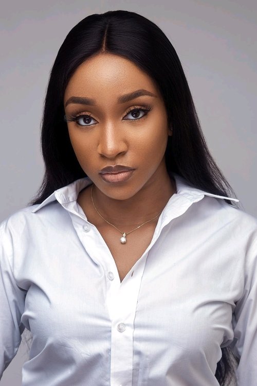 Dibor Adaobi as Oyin