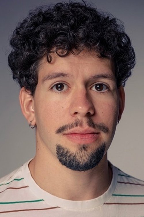 Cael Benício as Pulguinha