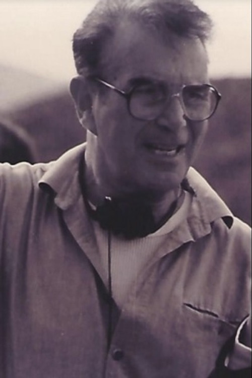 Paul Leder as Pete Boswell