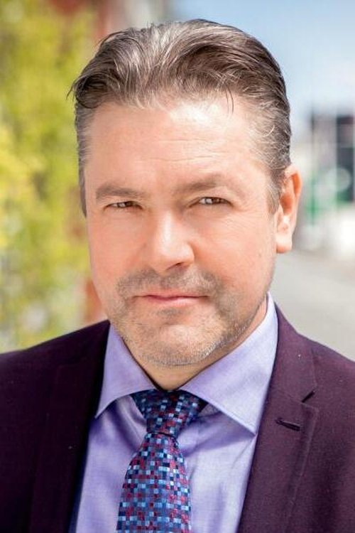 Wim Stevens as Man in parkeergarage