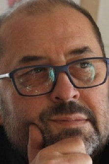 Gjergj Xhuvani as Punëtor i qelqit