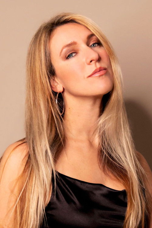 Juliet Hantig as Jenny