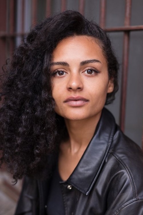 Déborah Jo as Musikerin