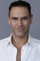 Valentino Lanús as Antonio Altamirano