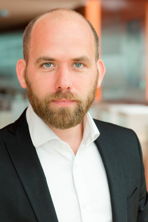 Rienus Krul as Simon