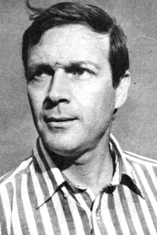 Enrico Cesaretti as Night Club Client  (uncredited)