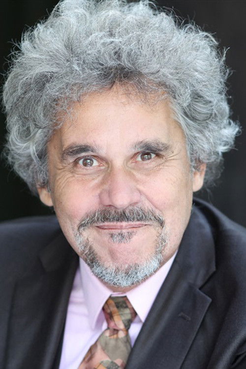 Xavier Lemaire as Alexandre Dumas père