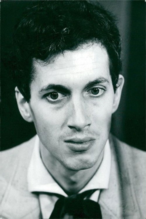 Christian Berling as Mellanby