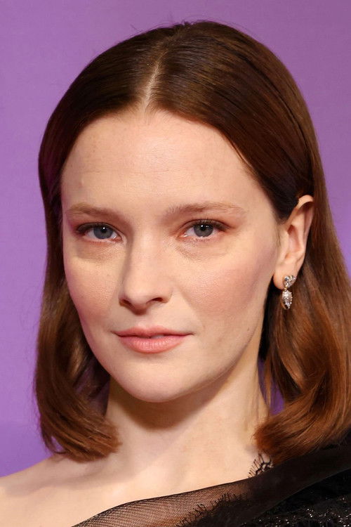 Morfydd Clark as Mina Murray