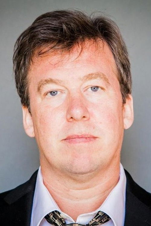 Mike Lummis as Frank