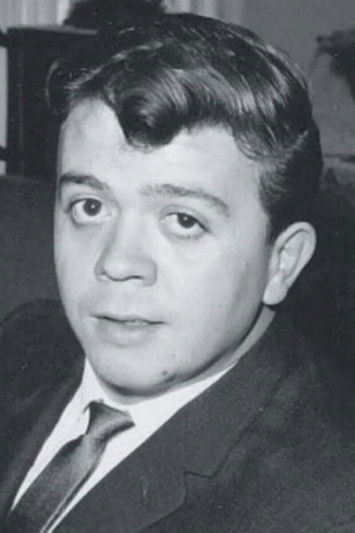 Xavier López as Javier Gobardilla (as Javier López 'Chabelo')