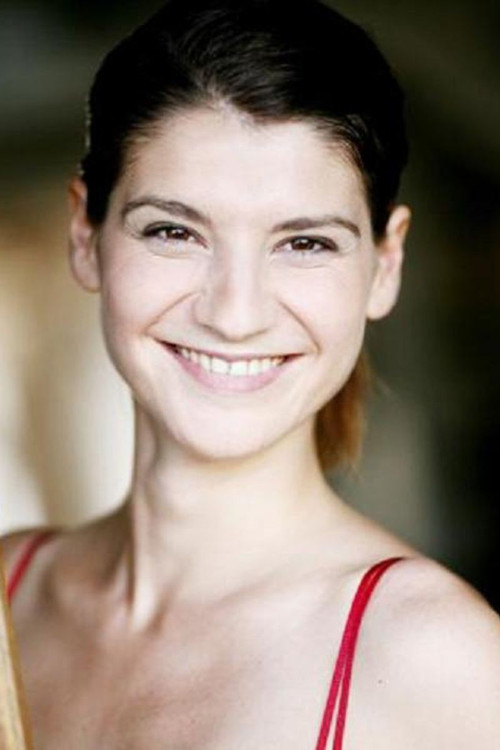 Ludmila Ruoso as Richard's girlfriend