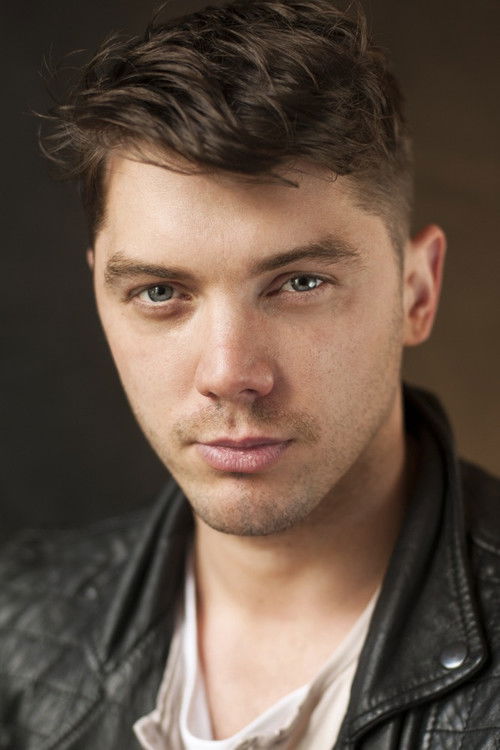 Jonathan Arkwright as Sean