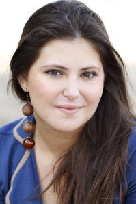 Lara Rodrigues as Michelle