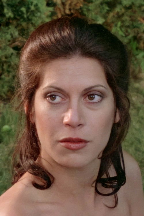 Rita Montone as Dee Dee Shore
