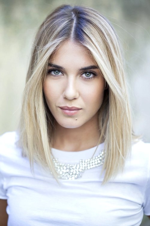 Martina Pinto as Veronica