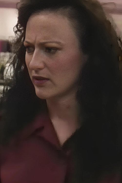 Marcia Welch-Kahler as Sharla Richards (Mother)