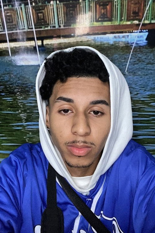 Gustavo Magraz as Fantasma